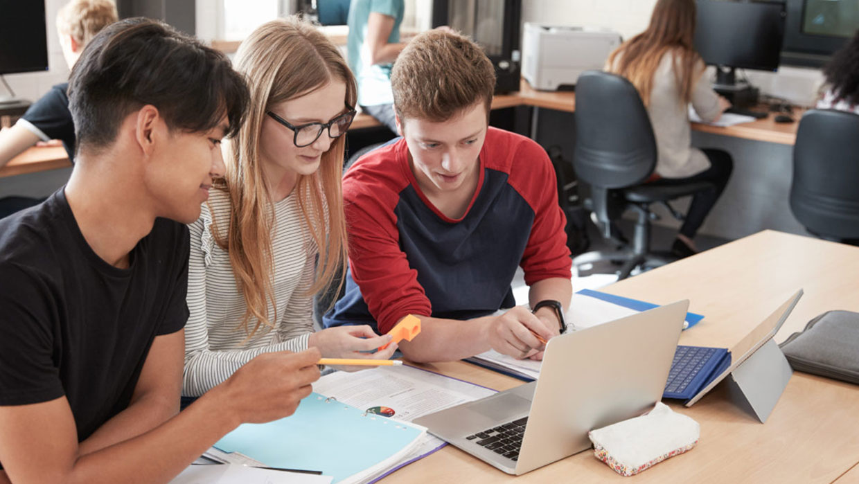 Students exploring study options for United Kingdom